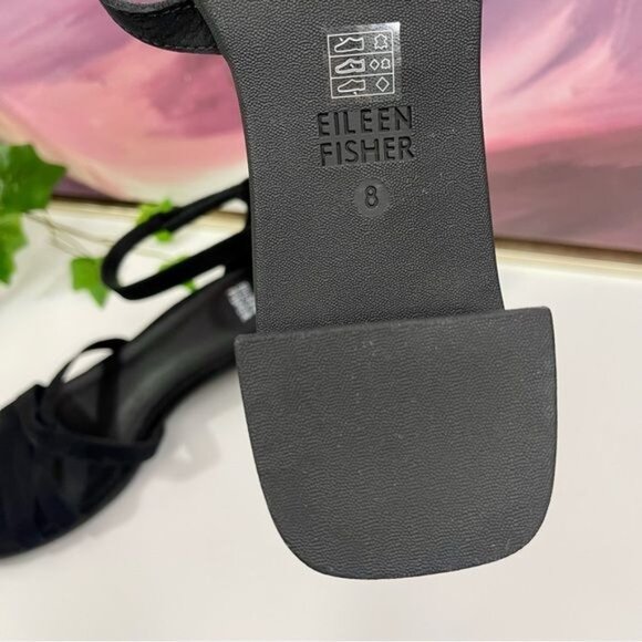EILEEN FISHER Noni Strappy Leather Zip-Cuff Sandals in Black Size 8 - Picture 10 of 11